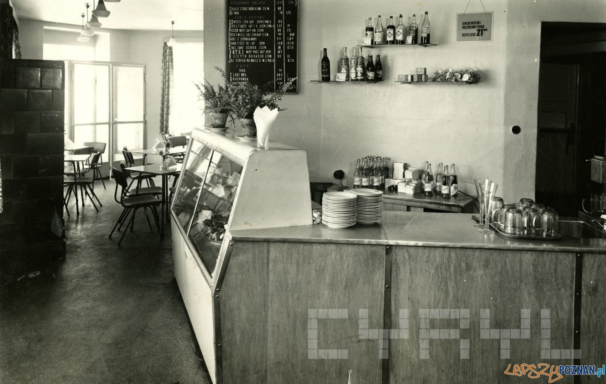 Bar Krupnik przy Kolejowej 1960-69 Foto: Cyryl